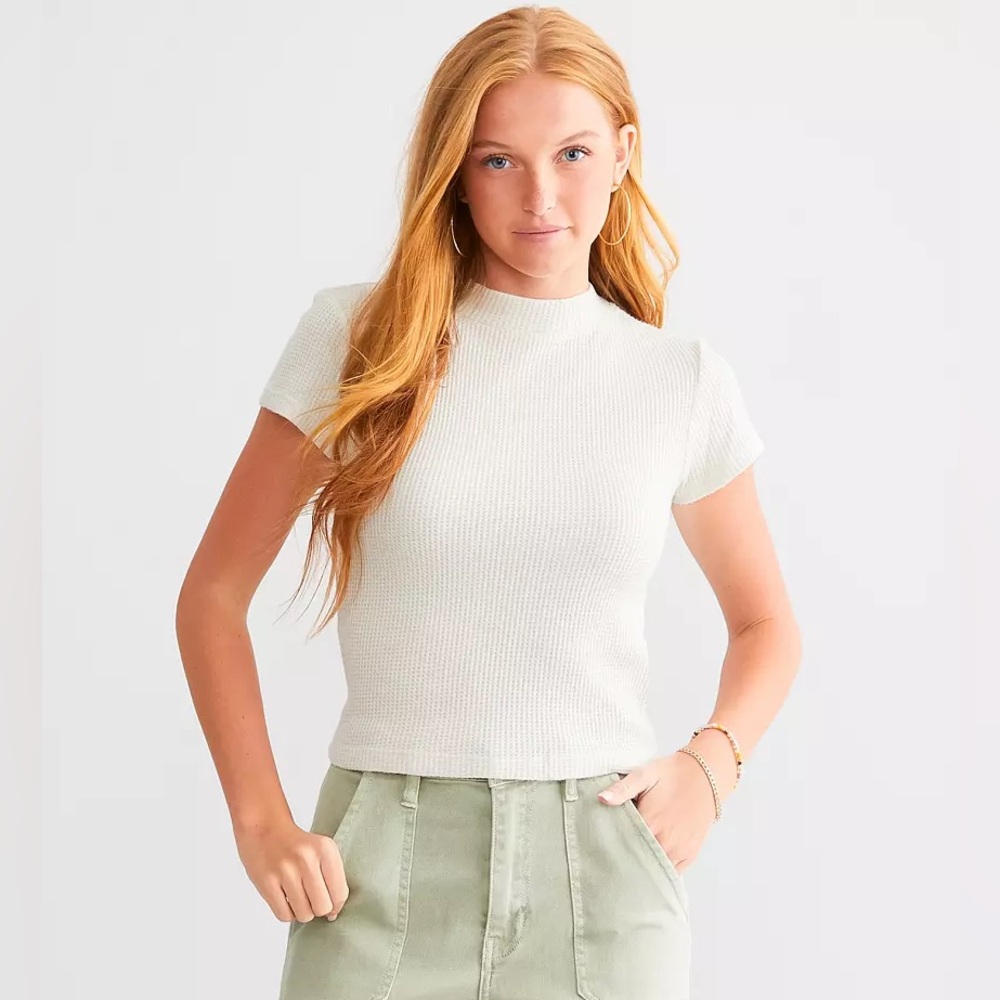 NWT Women’s Mock Neck Waffle Top